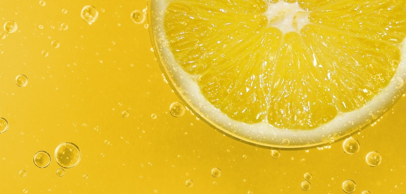 Is Yellow Really Mellow? - Peel and Stick Wallpaper Hello Sticky - Wallpaper The World - Colour Theory - Yellow Wallpaper - Page View